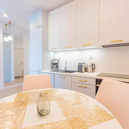 Appartement Horyzont -polanki Aqua- Strefa Z Basenem I Fitness Studio, Prywatny Garaz *