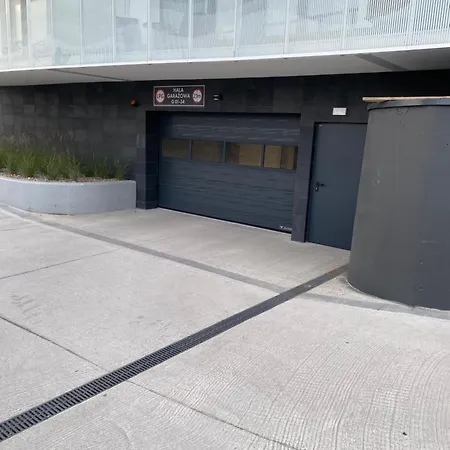 Horyzont -polanki Aqua- Strefa Z Basenem I Fitness Studio, Prywatny Garaz Kołobrzeg