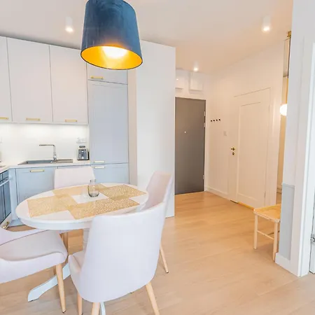 Horyzont -polanki Aqua- Strefa Z Basenem I Fitness Studio, Prywatny Garaz