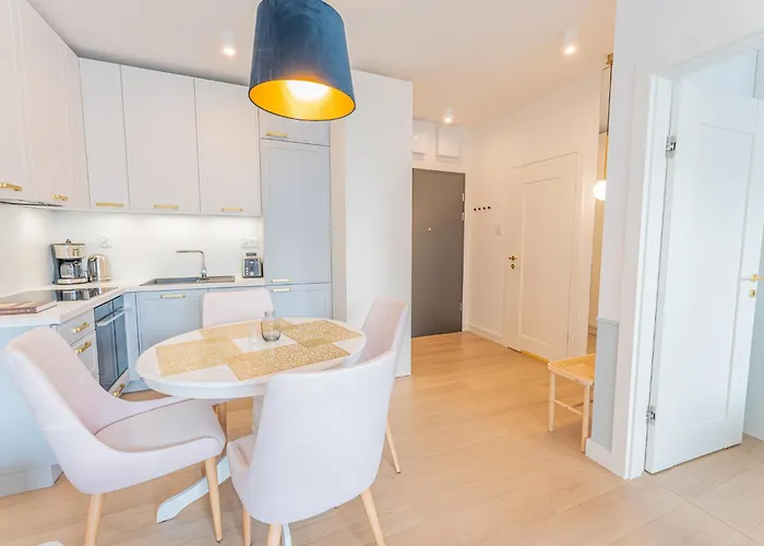 Horyzont -polanki Aqua- Strefa Z Basenem I Fitness Studio, Prywatny Garaz