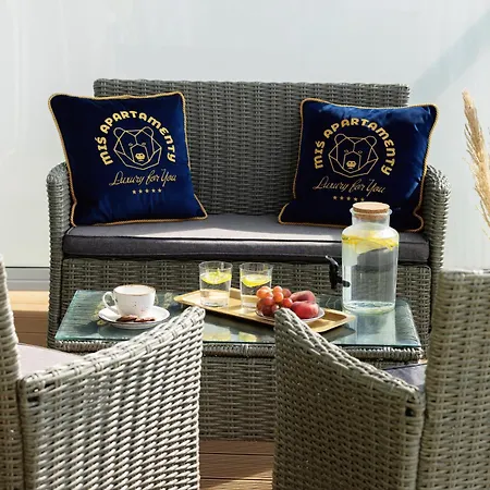 Horyzont -polanki Aqua- Strefa Z Basenem I Fitness Studio, Prywatny Garaz Kolobrzeg