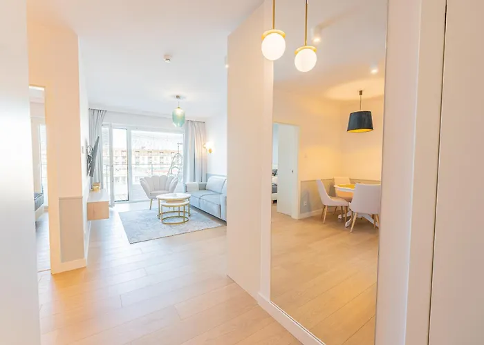 Apartment Horyzont -polanki Aqua- Strefa Z Basenem I Fitness Studio, Prywatny Garaz Kolobrzeg