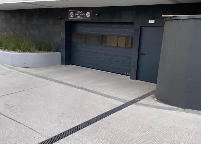 Horyzont -polanki Aqua- Strefa Z Basenem I Fitness Studio, Prywatny Garaz Kolobrzeg